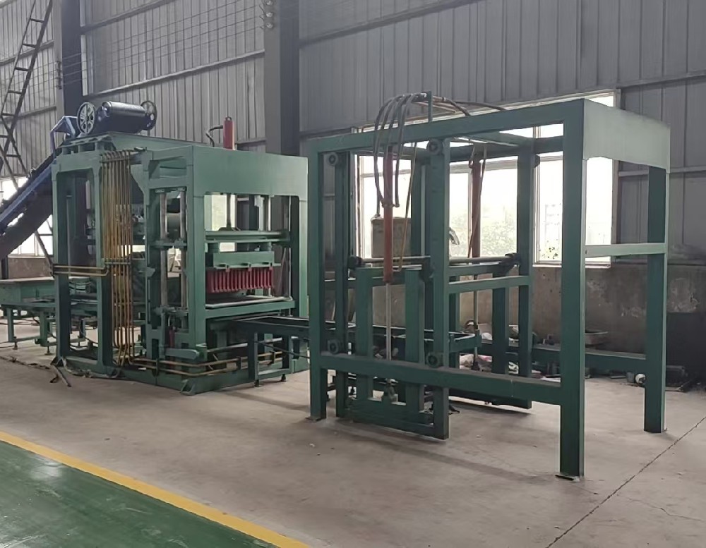 Construction waste brick production line